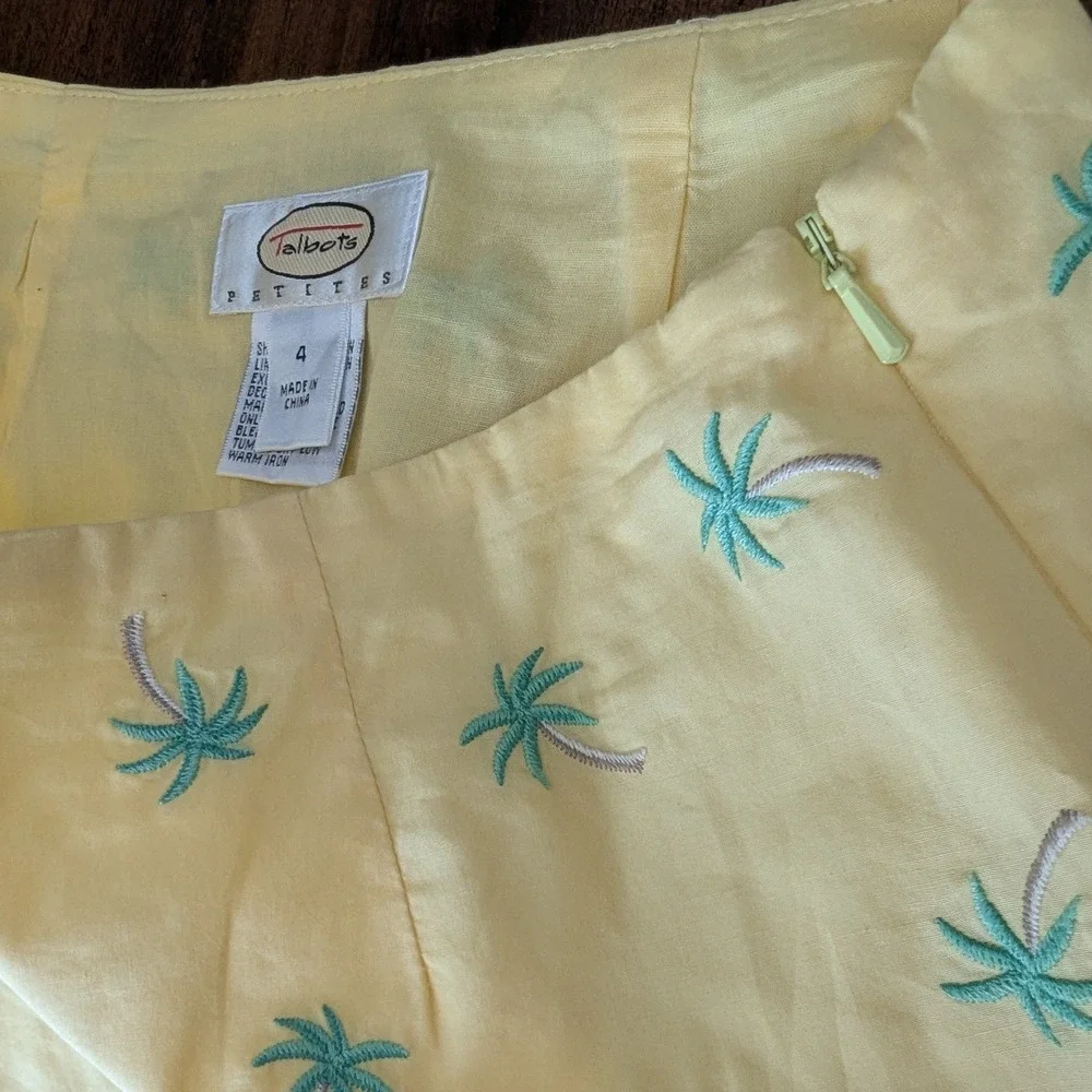 Talbots yellow line